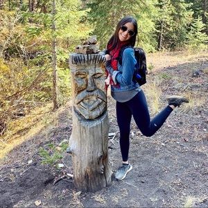 Meet your Posher, Olivia